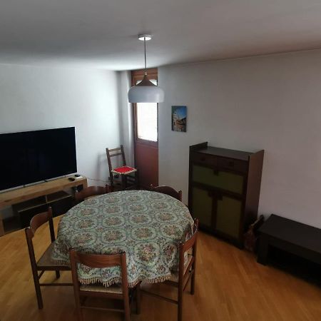 Homey Apartment In The Heart Of Cervinia Бройл-Червиня Екстериор снимка
