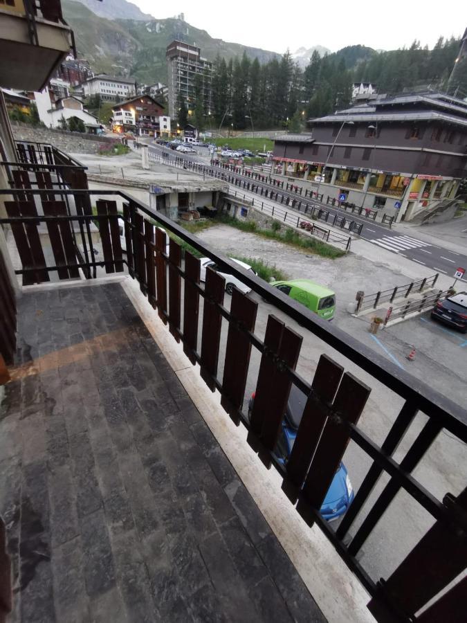 Homey Apartment In The Heart Of Cervinia Бройл-Червиня Екстериор снимка