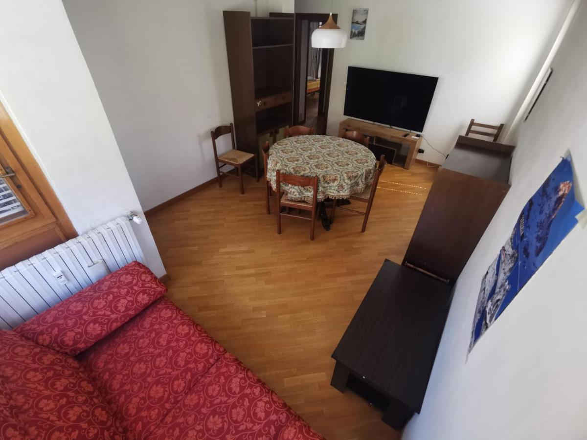 Homey Apartment In The Heart Of Cervinia Бройл-Червиня Екстериор снимка