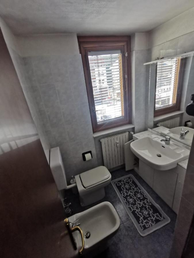 Homey Apartment In The Heart Of Cervinia Бройл-Червиня Екстериор снимка